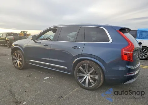 2022 Volvo Xc90 T6 Inscription z USA, uszkodzony, nr VIN YV4A22PL2N1872754